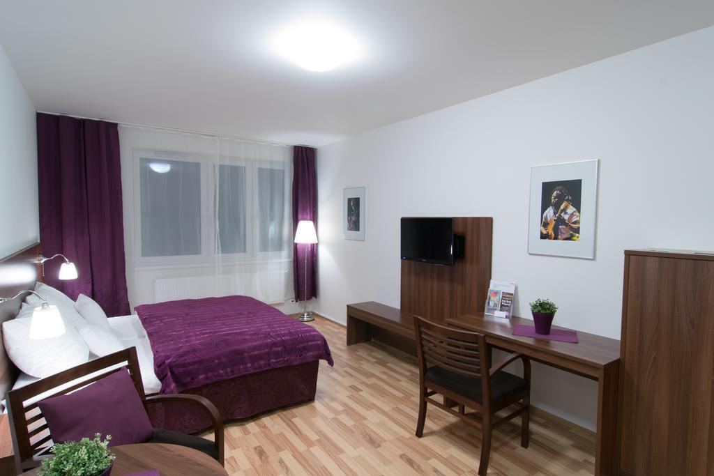 Eliska Tower 3* Prag